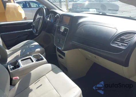 2016 Chrysler Town & Country Touring из США, поврежденный, VIN 2C4RC1BG2GR129324